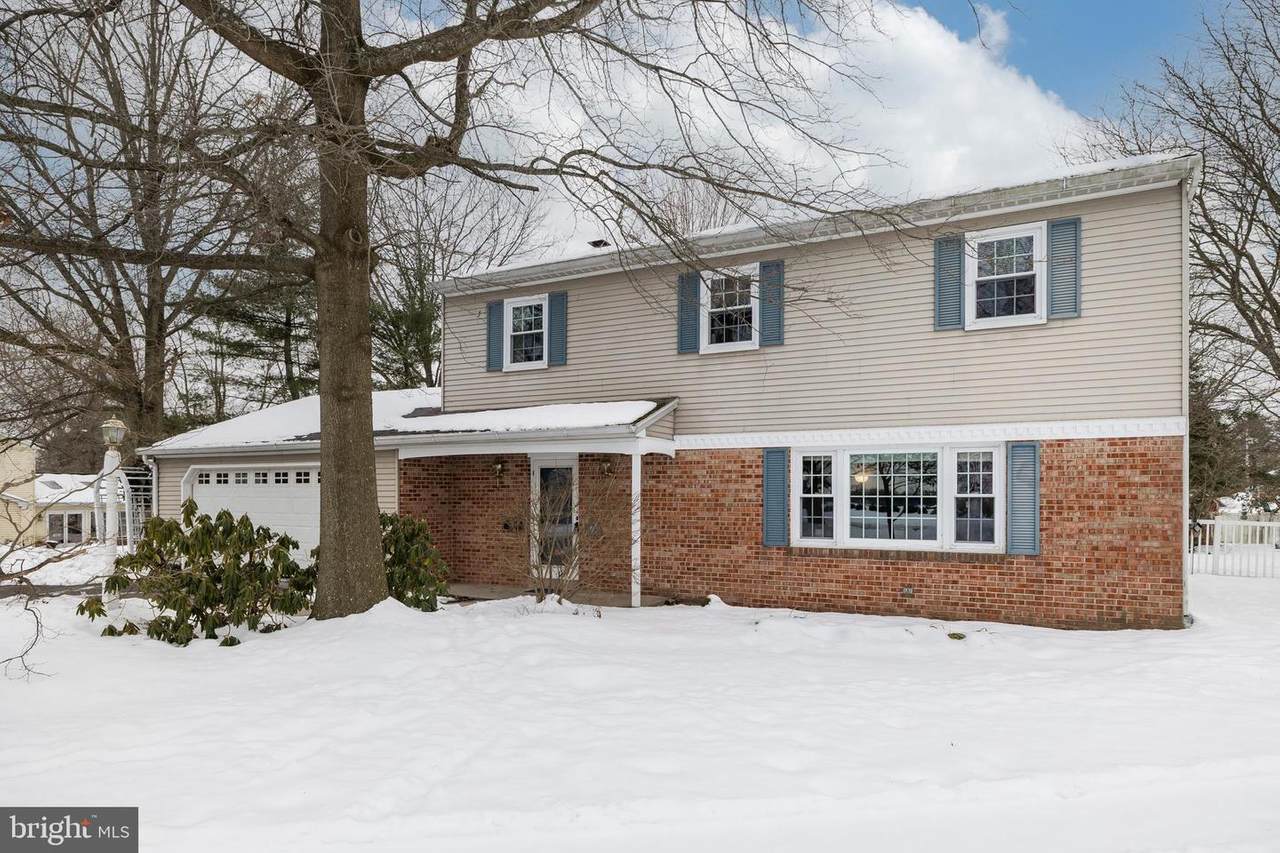 191 Maple Avenue - Photo 1