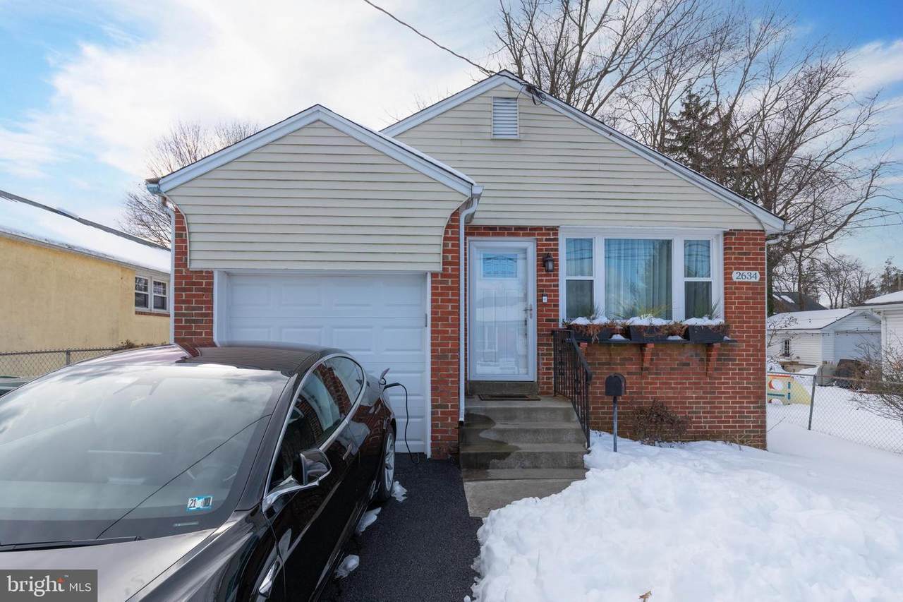 2634 Avondale Avenue - Photo 1