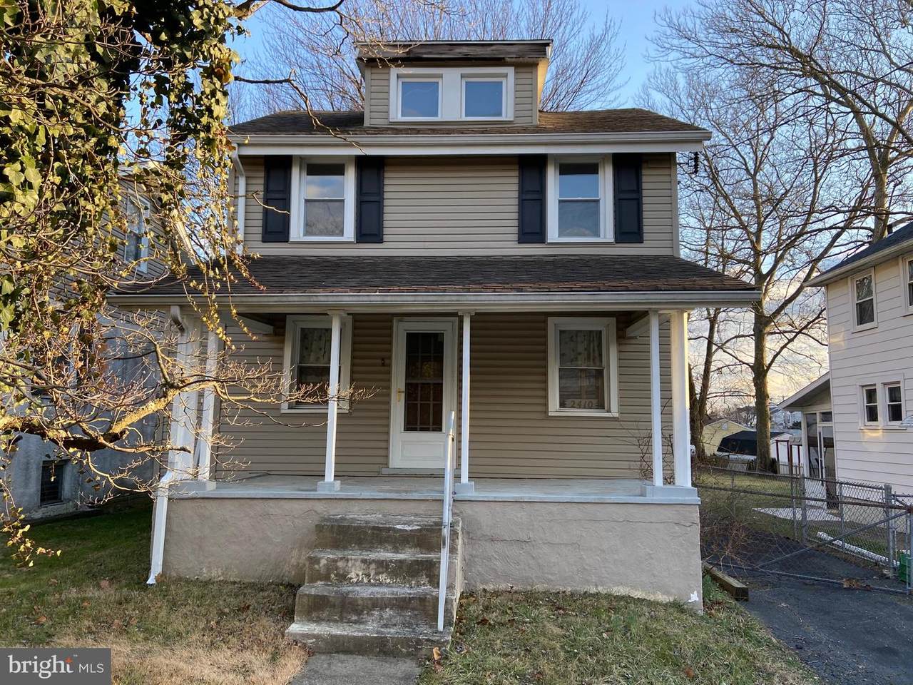 2410 Academy Avenue - Photo 1