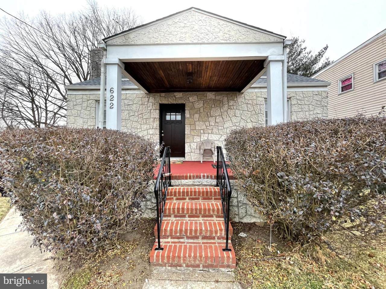 622 Berg Avenue - Photo 1
