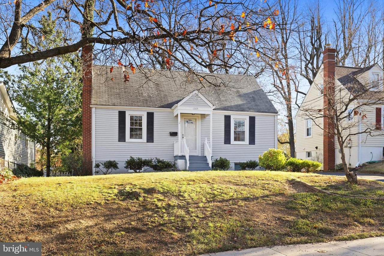 1305 Quincy Street - Photo 1