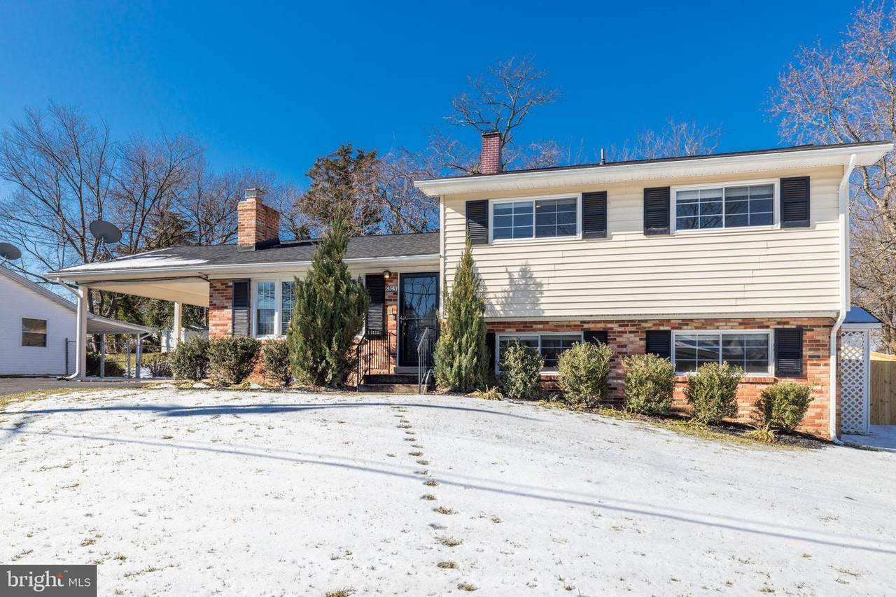 6203 Tyburn Street - Photo 1