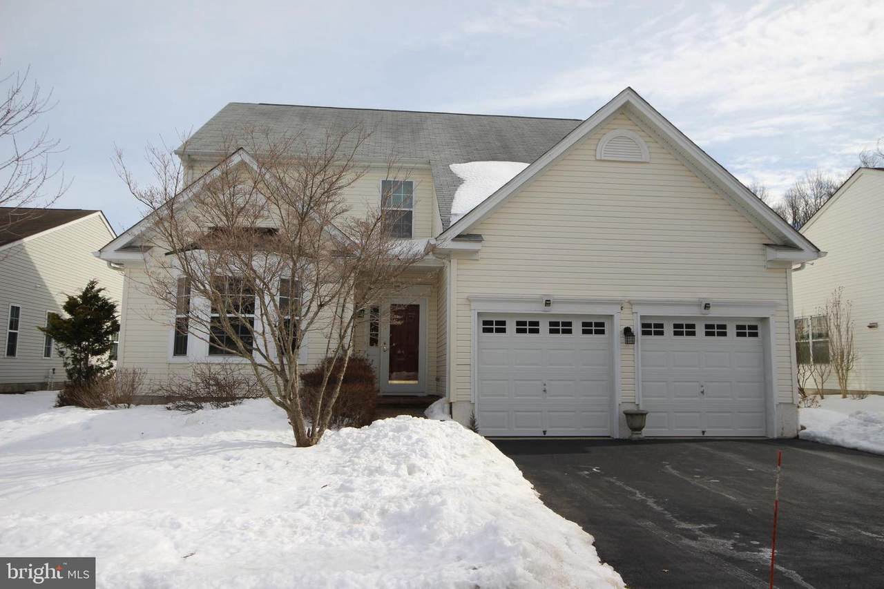 25 Lexington Drive - Photo 1