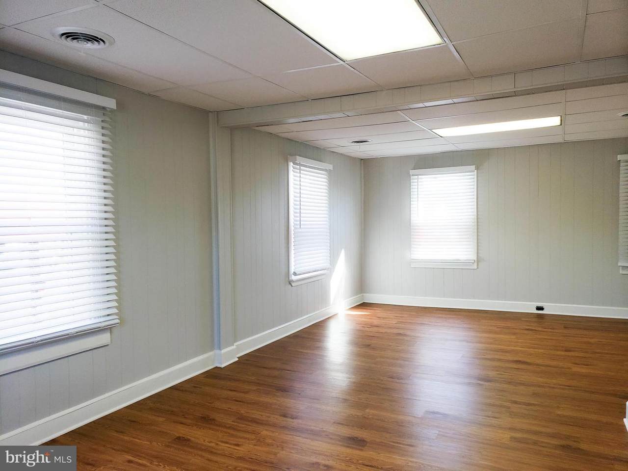 3302 Washington Boulevard - Photo 1