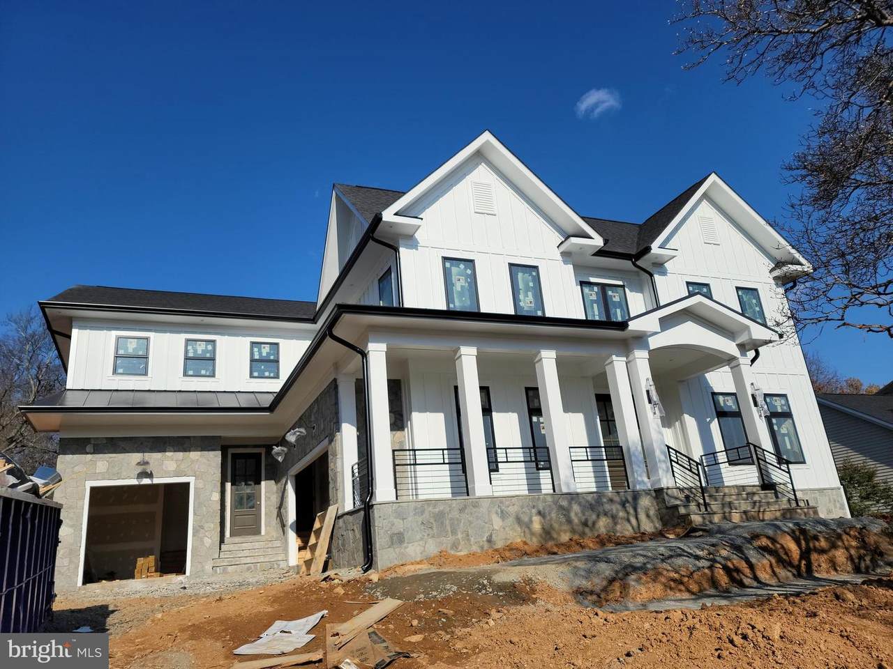 2124 Mckay Street - Photo 1