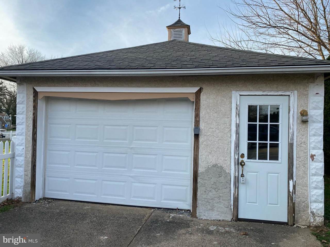1820 Butler Pike - Photo 1