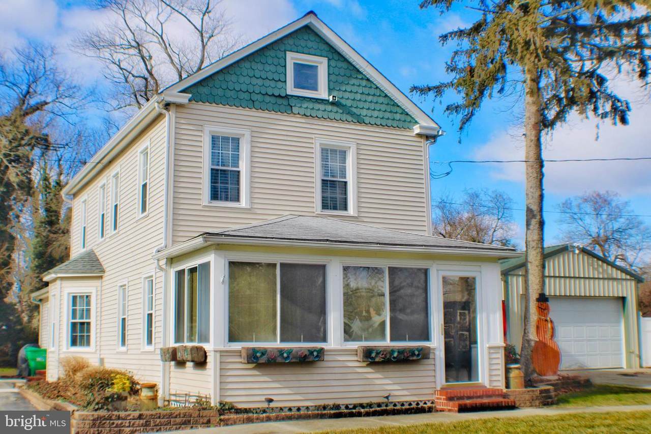 561 Morton Avenue - Photo 1