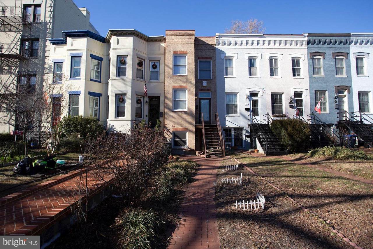 122 North Carolina Avenue - Photo 1