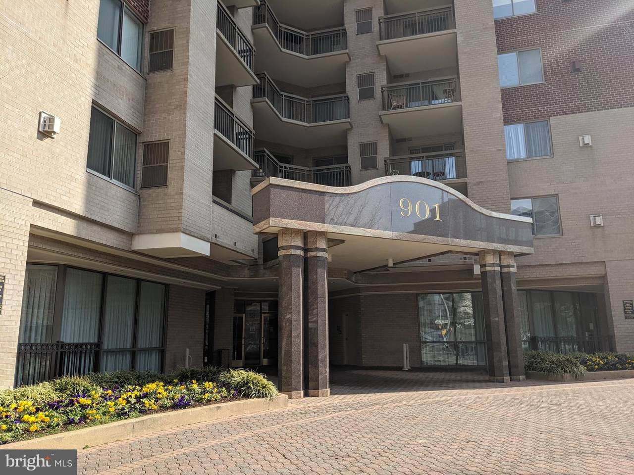 901 Monroe Street - Photo 1