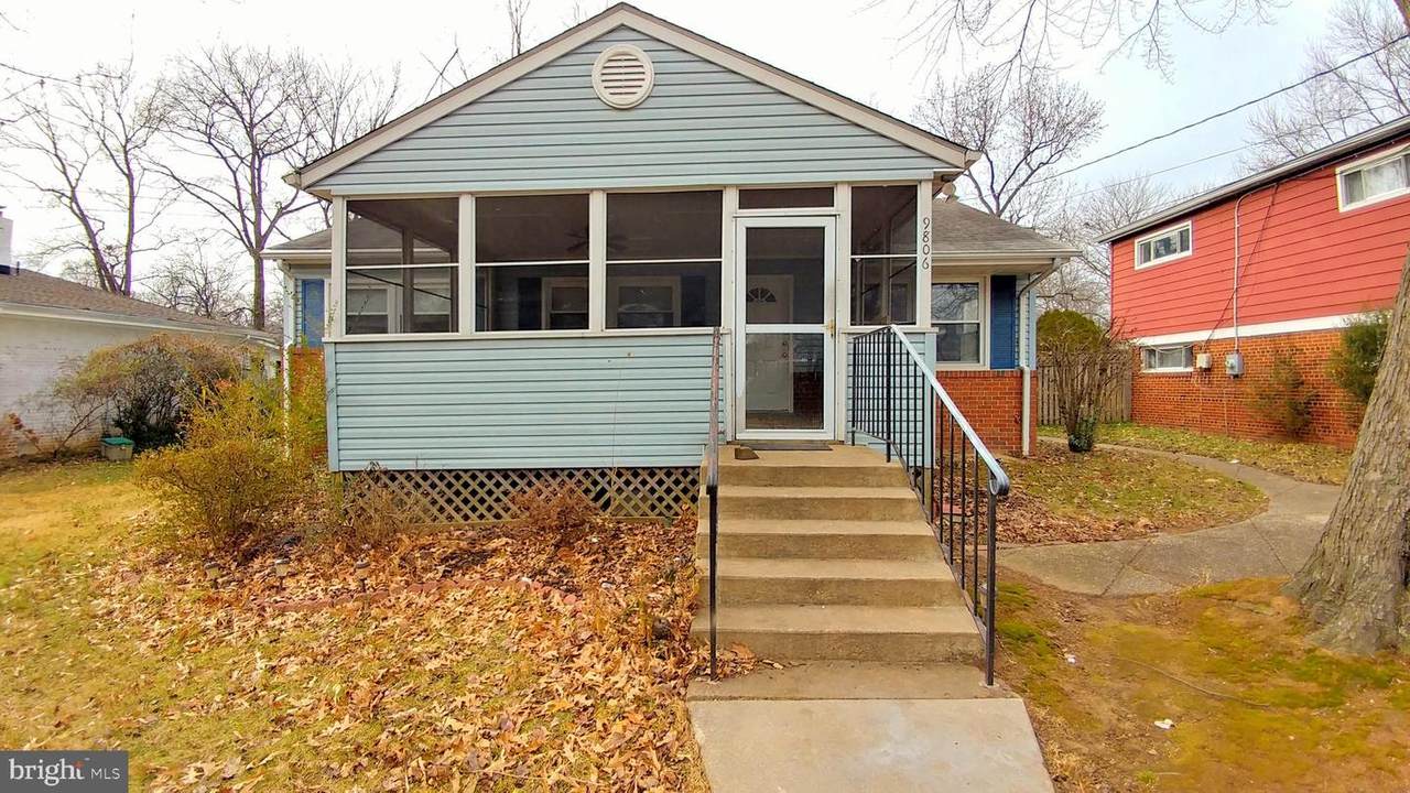 9806 49TH Avenue - Photo 1
