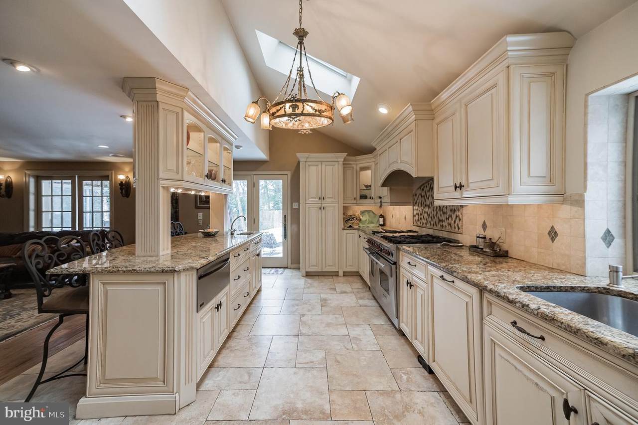 1303 Marlkress Road - Photo 1