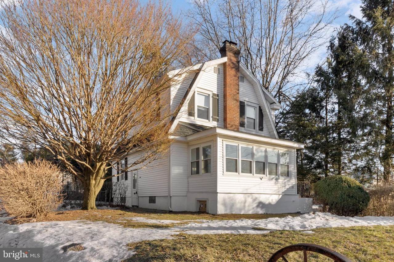 13 Fitzwatertown Road - Photo 1