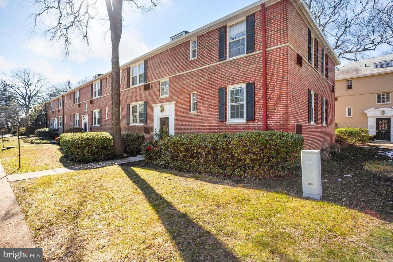 204 George Mason Drive - Photo 1