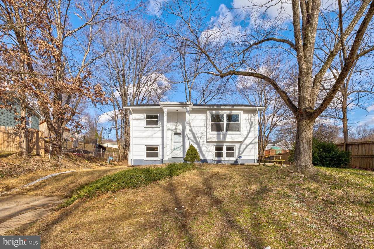 3202 Berkley Lane - Photo 1