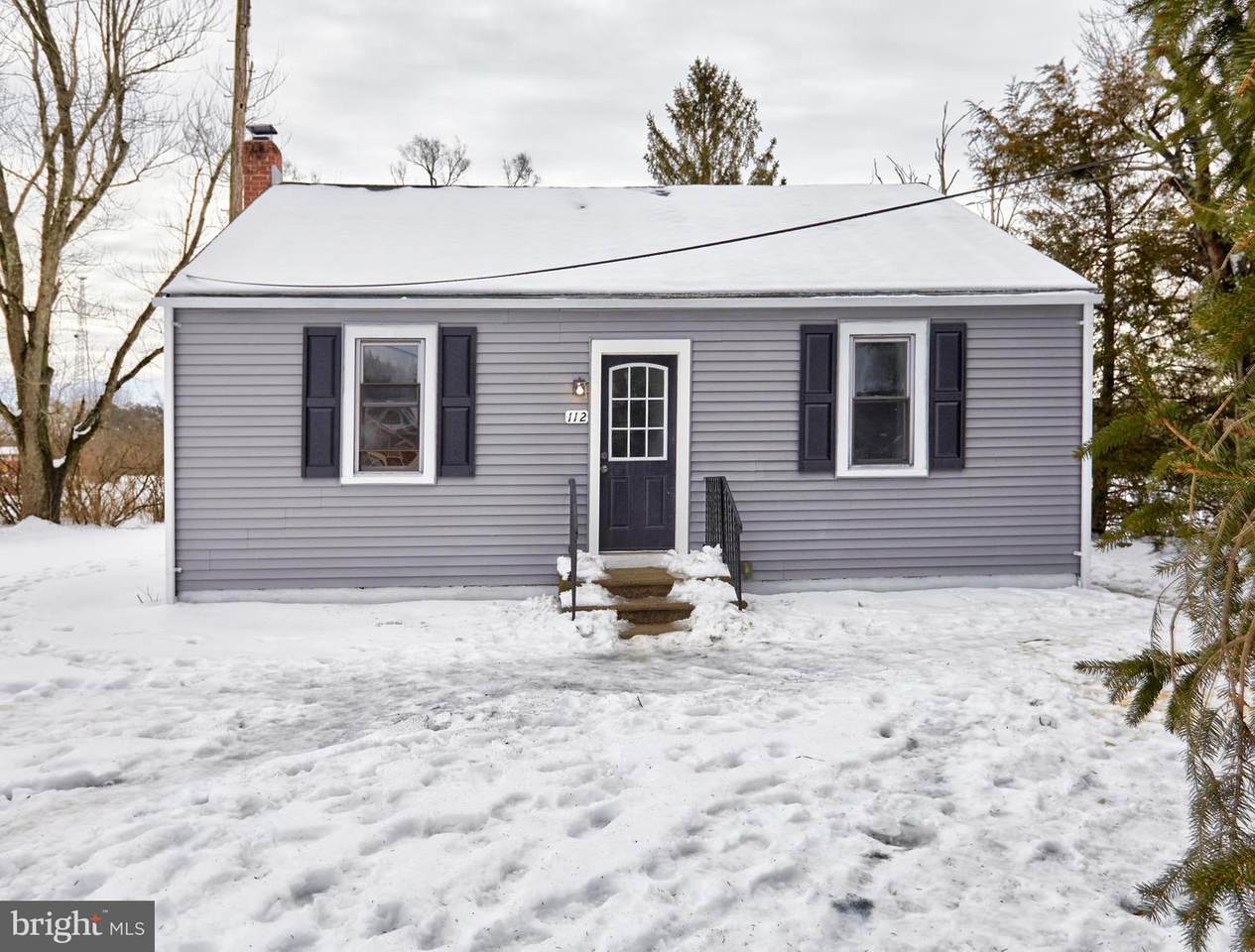 112 Davis Avenue - Photo 1