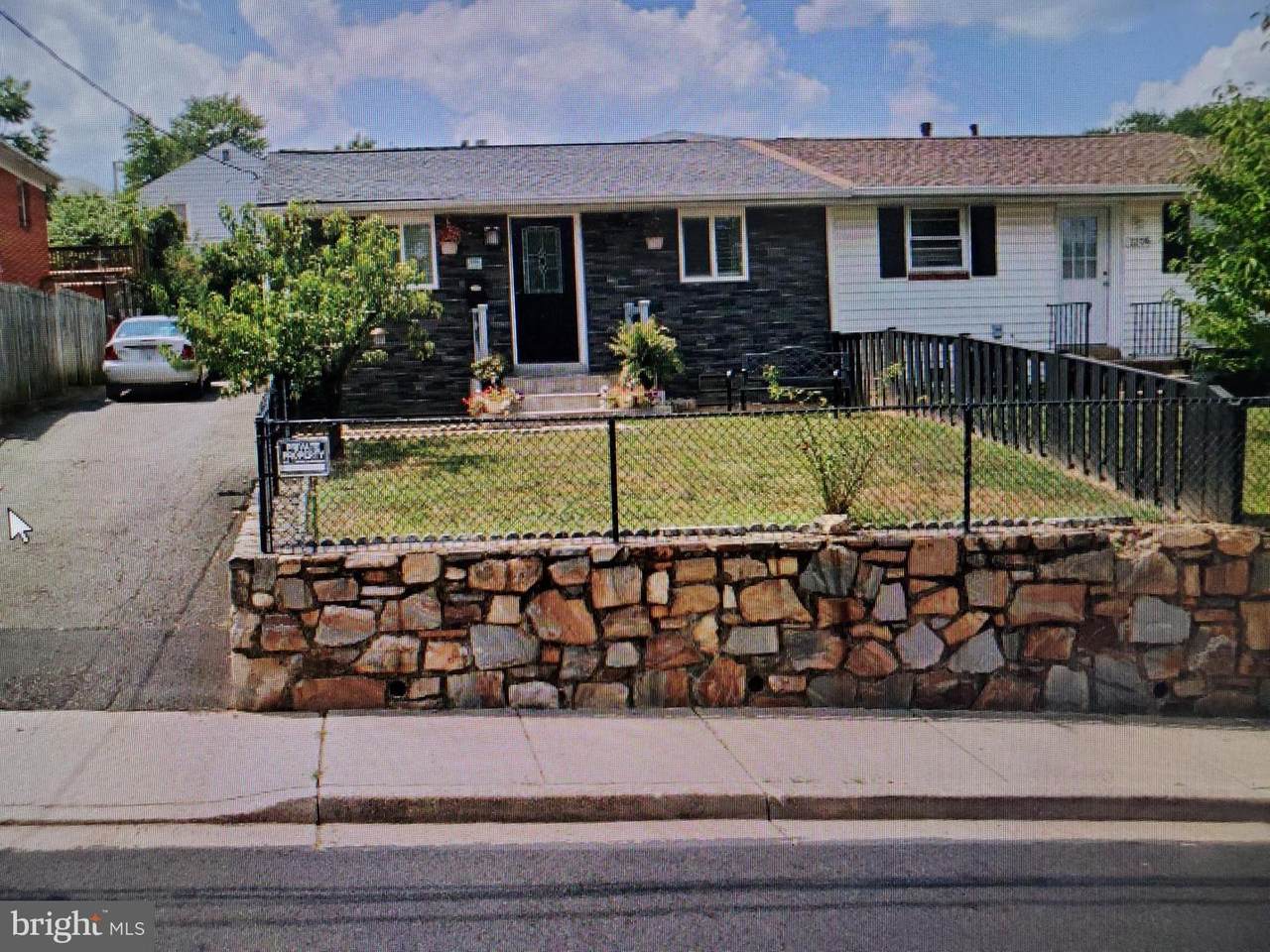 2210 Monroe Street - Photo 1