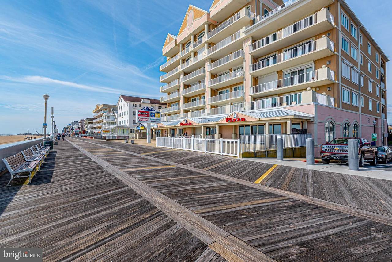 6 7TH Street - Photo 1