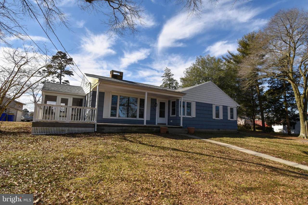 240 River Drive - Photo 1