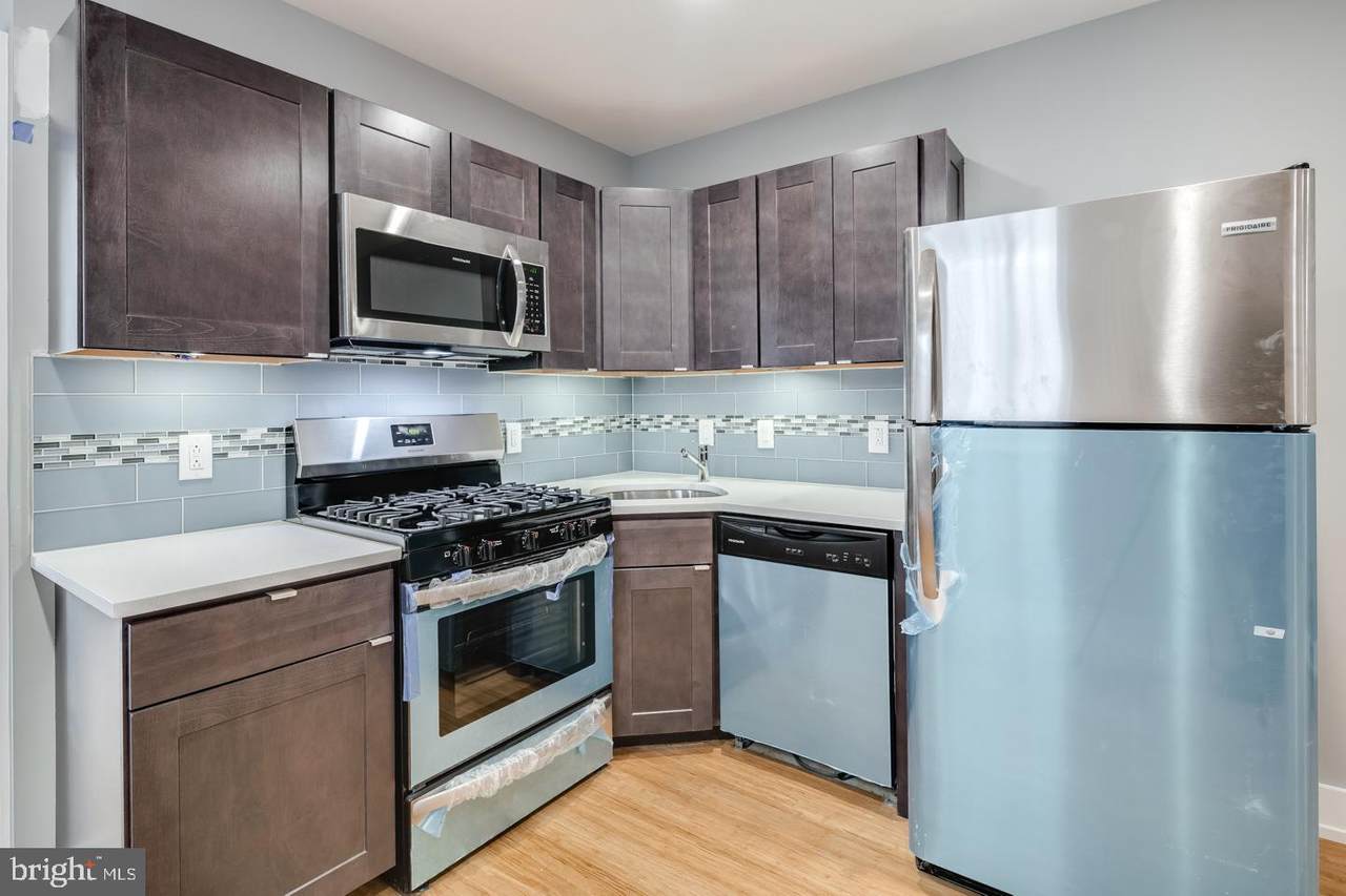 1530 Christian Street - Photo 1