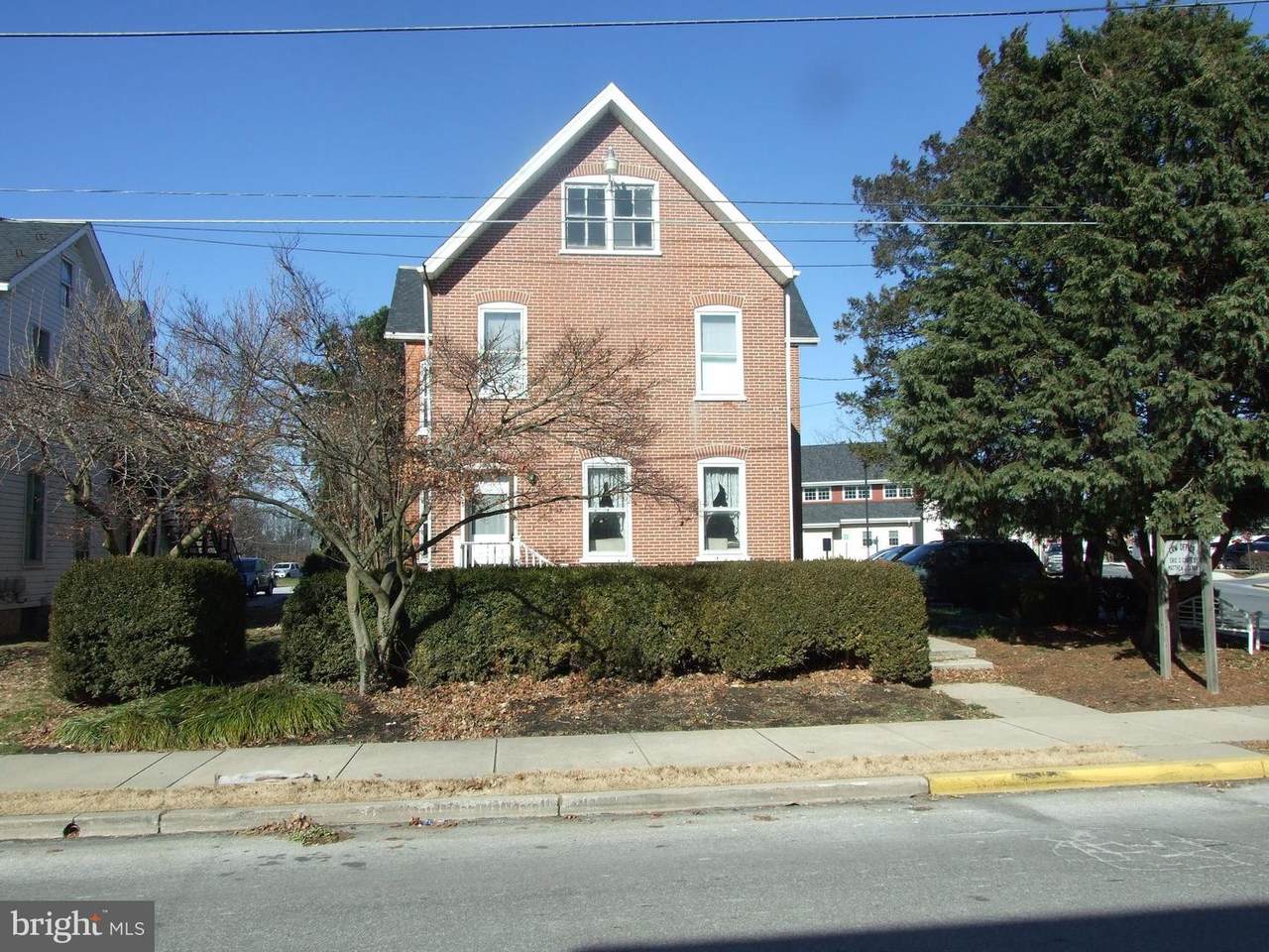 137 Locust Street - Photo 1