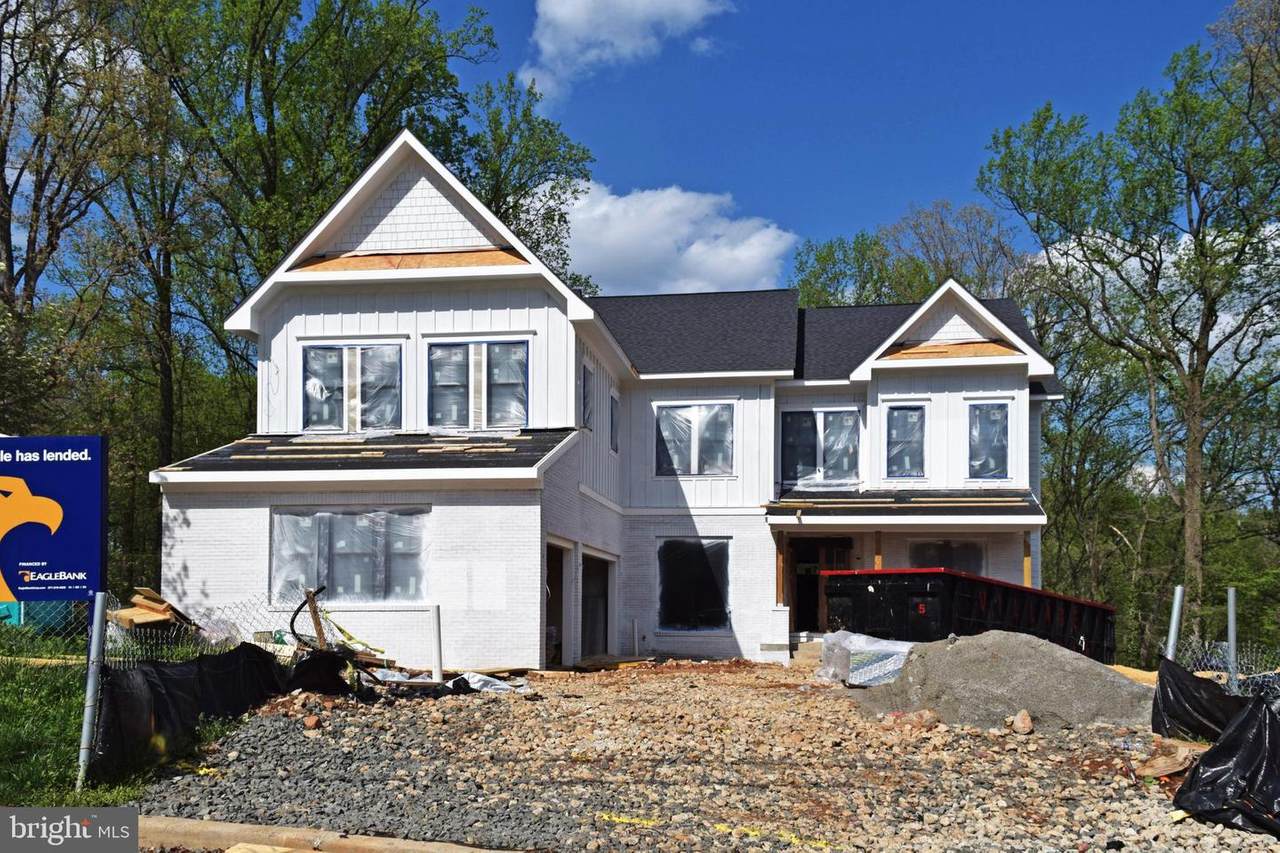 1464 Waggaman Circle - Photo 1