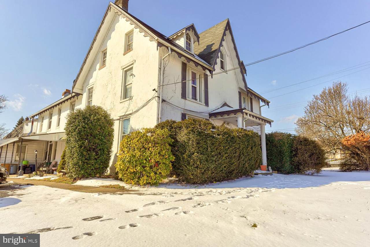 36 6TH Street - Photo 1