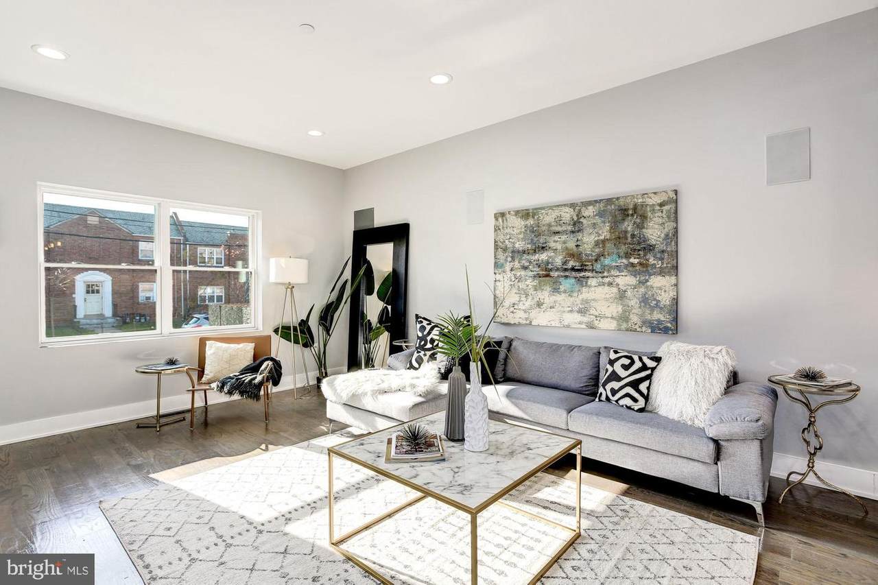 1220 Raum Street - Photo 1