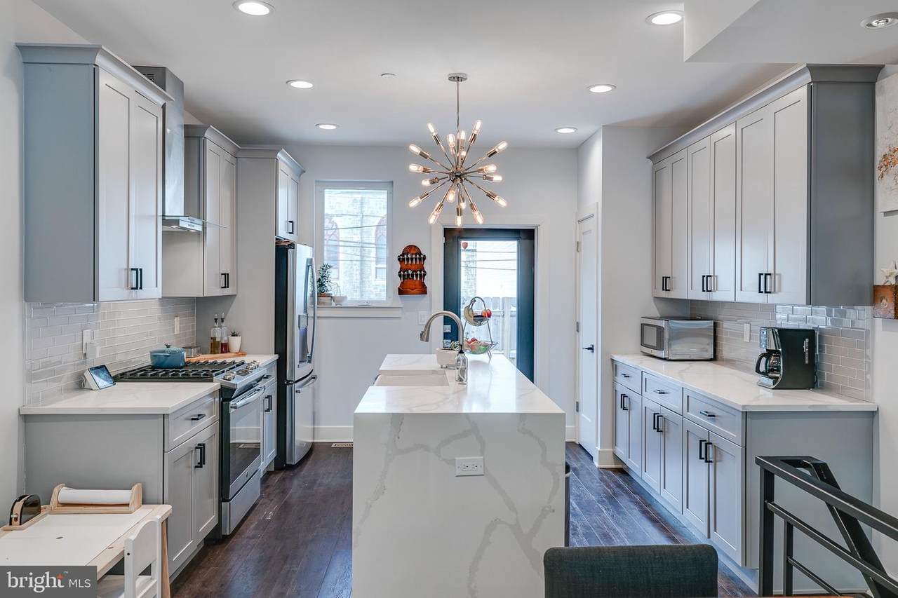 1410 Marston Street - Photo 1