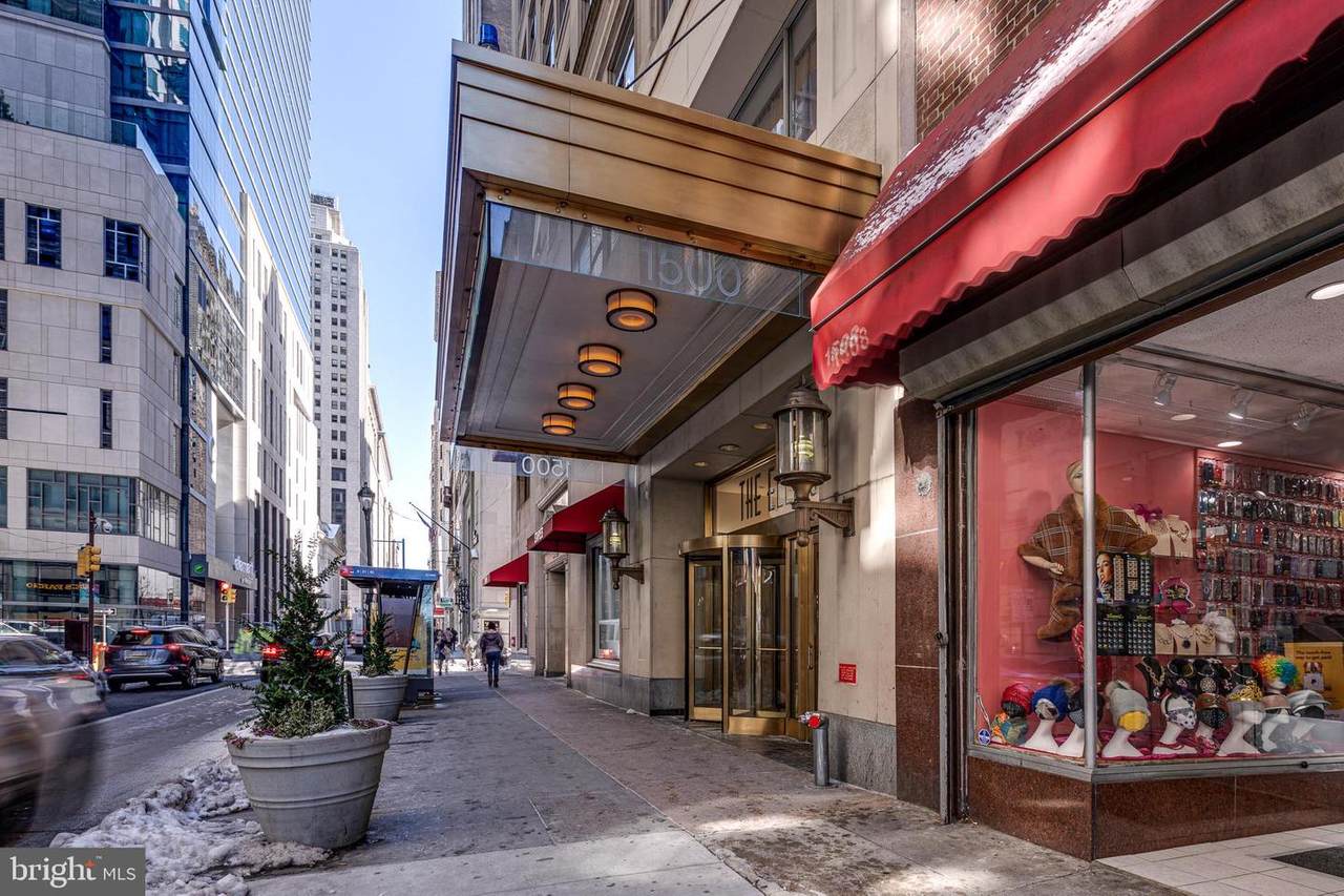 1500 Chestnut Street - Photo 1
