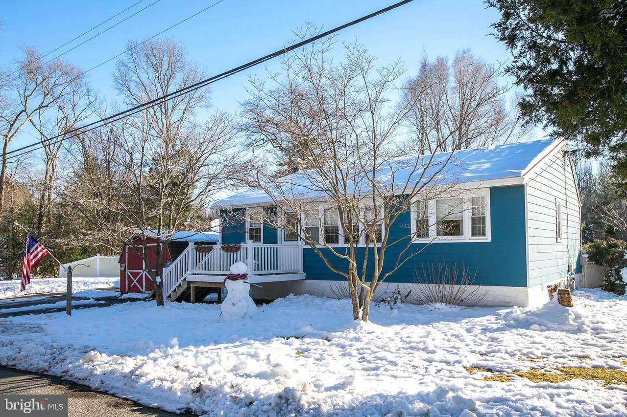 671 Cedar Avenue - Photo 1