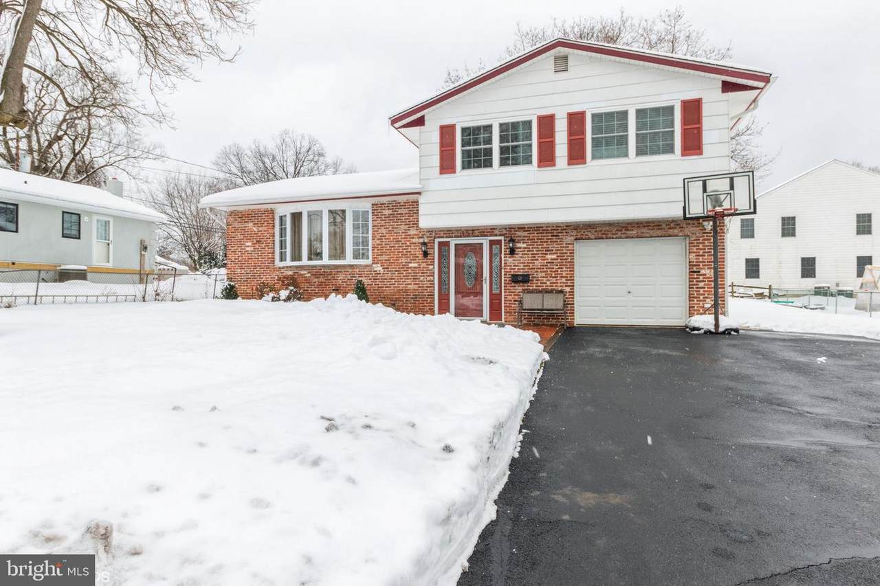 157 Logan Avenue - Photo 1