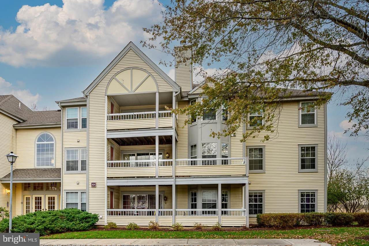 101 Claridge Court - Photo 1