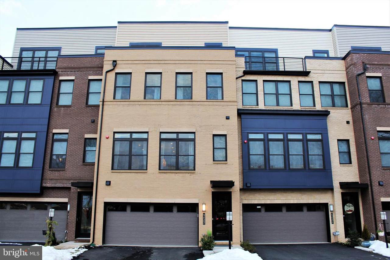 42502 Mildred Landing Square - Photo 1