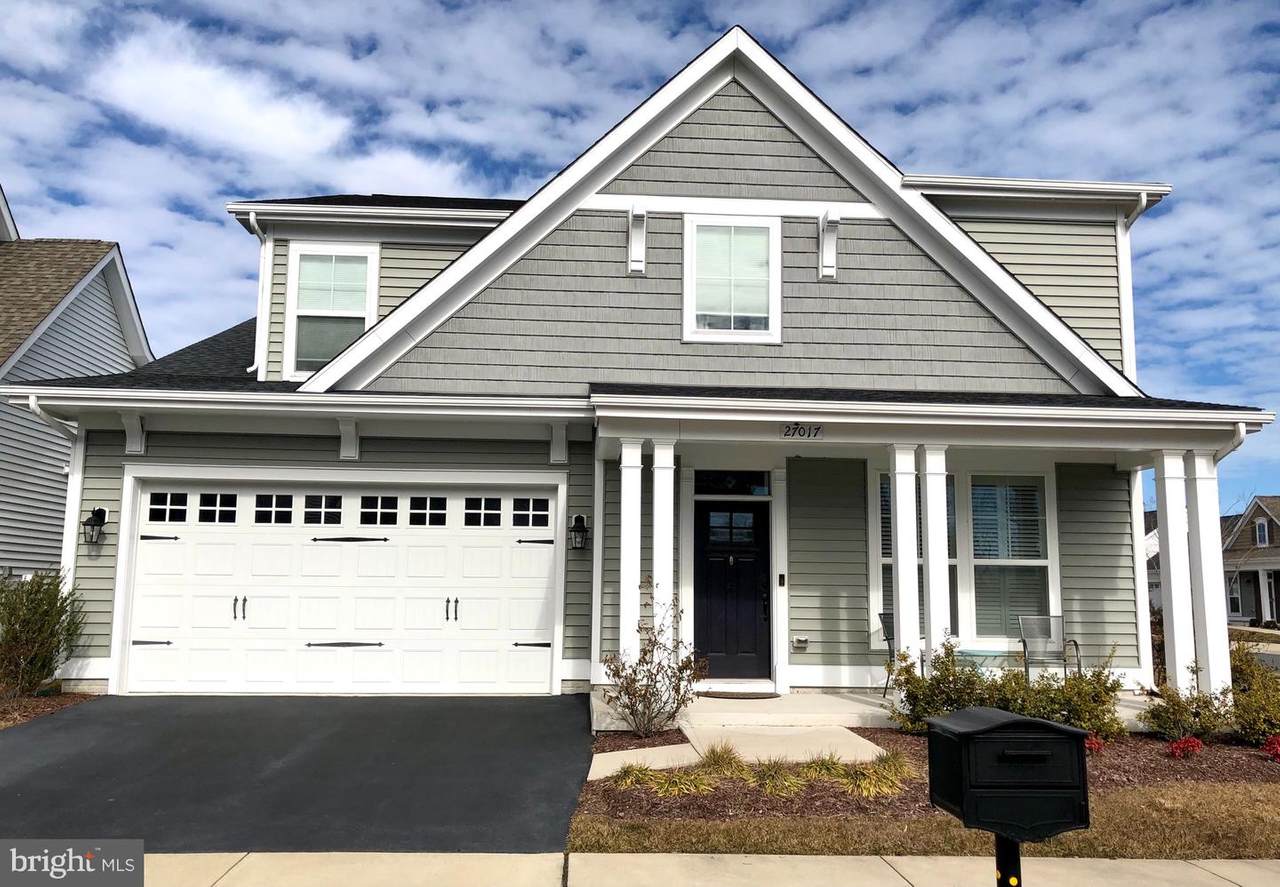 27017 King Lane - Photo 1