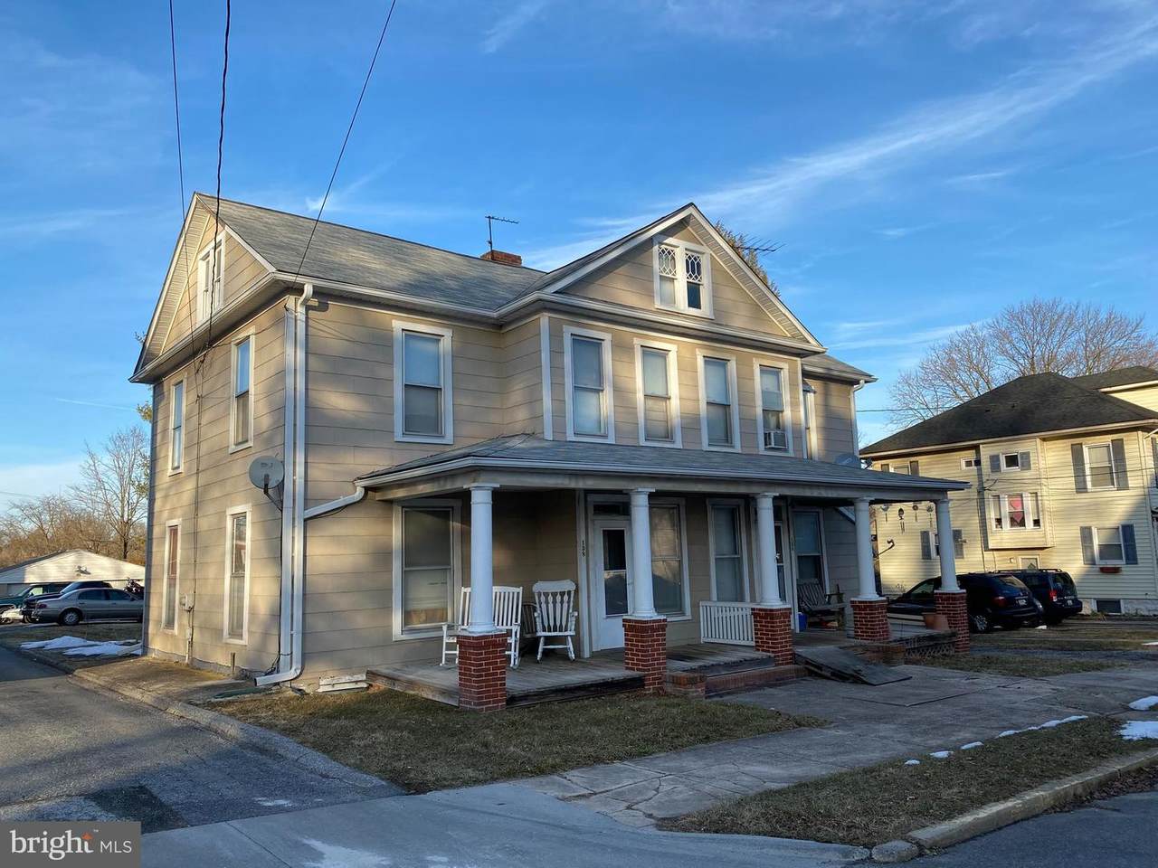 136-138 Broadway Street - Photo 1