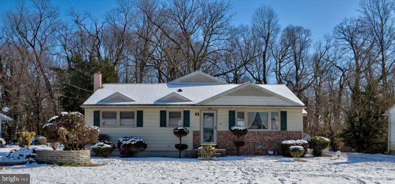 293 Carpy Avenue - Photo 1
