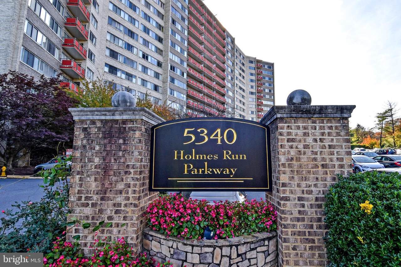 5340 Holmes Run Parkway - Photo 1