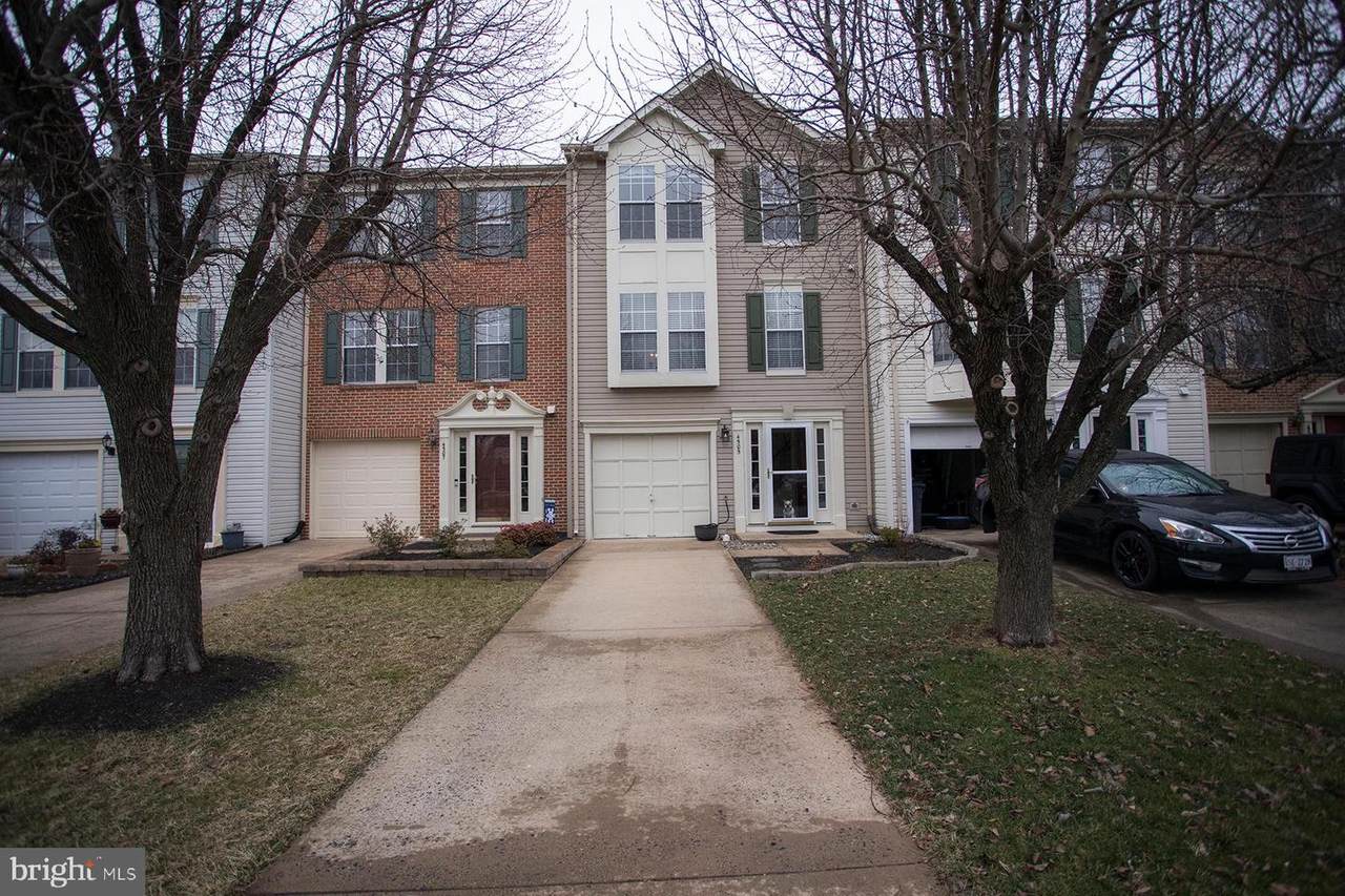 4505 Turnberry Circle - Photo 1
