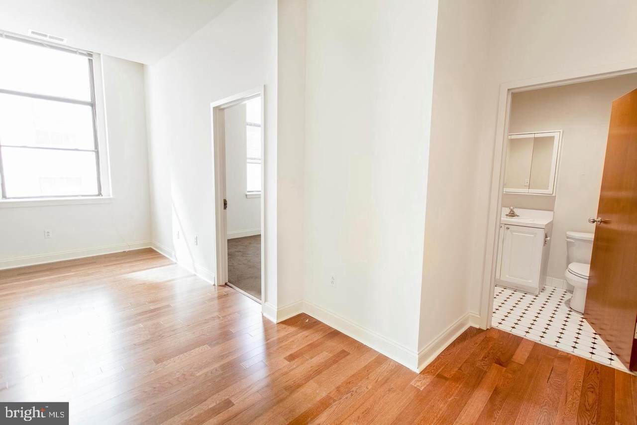 1300-6 Chestnut Street - Photo 1