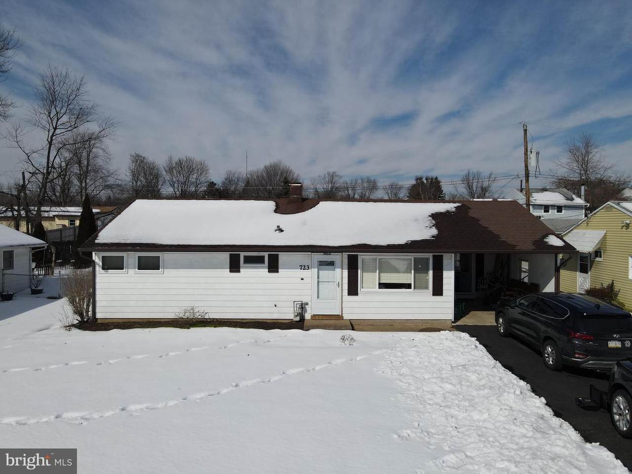 723 Auburn Road - Photo 1