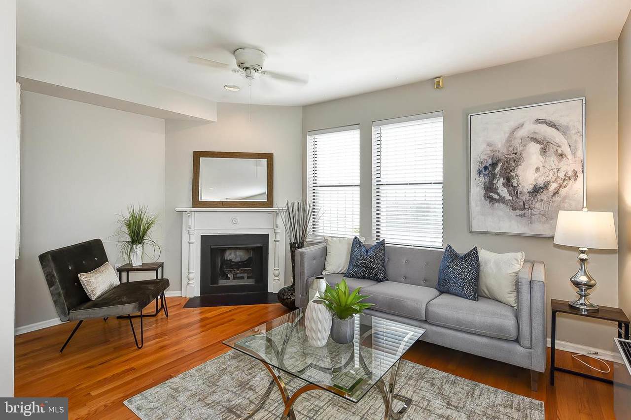 1811 Vernon Street - Photo 1