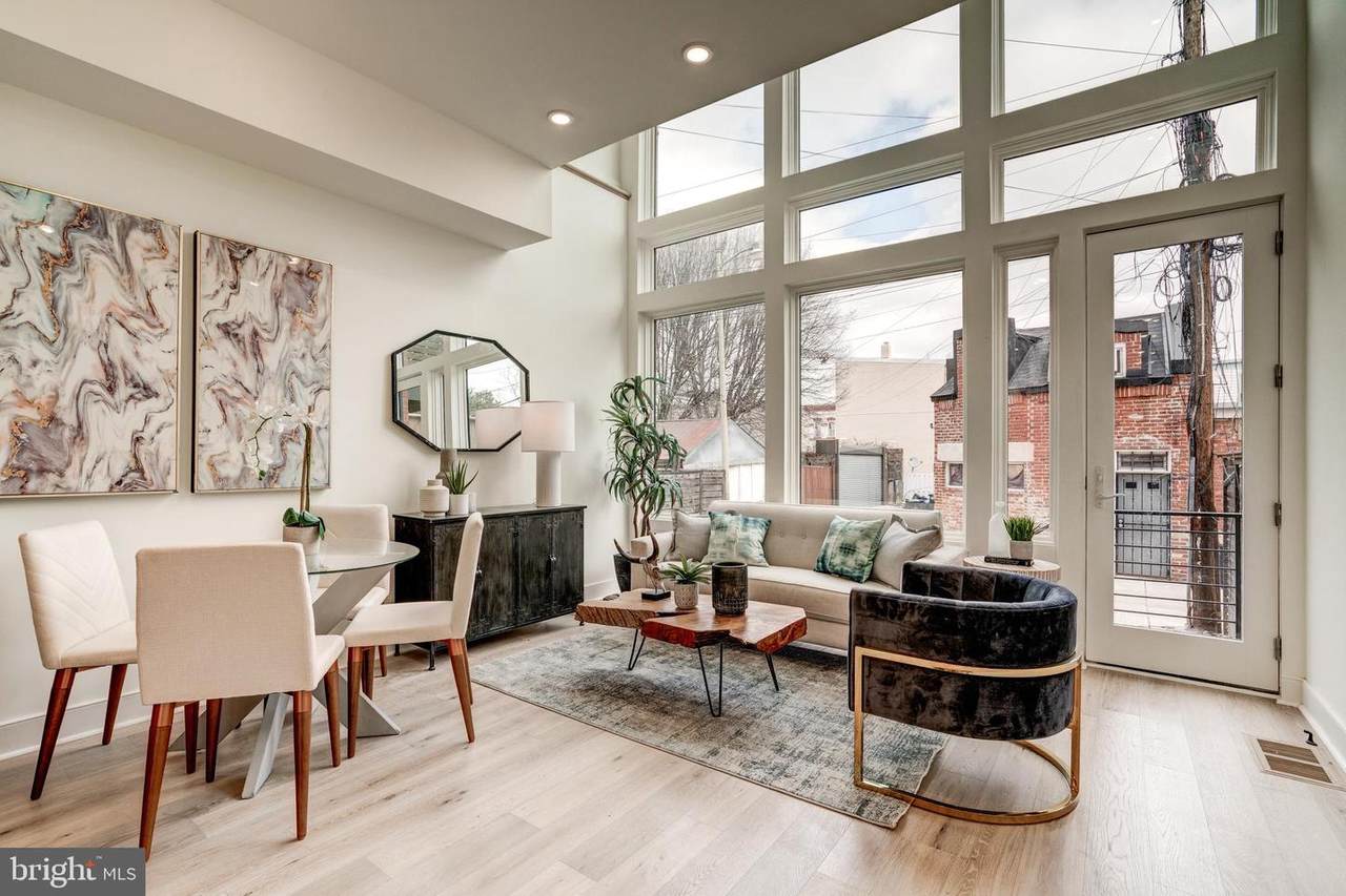 1737 11TH Street - Photo 1
