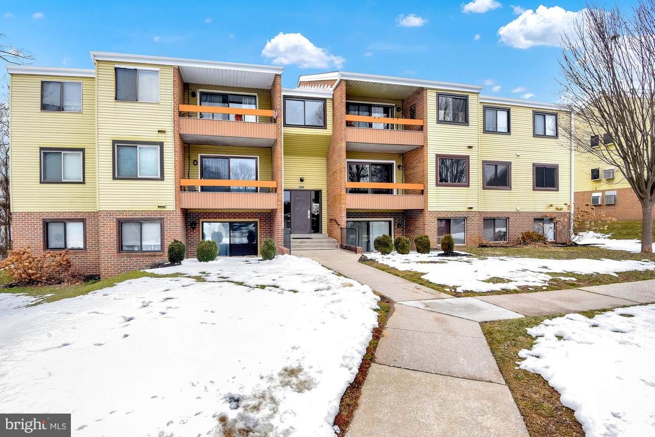 1002 Scarlet Oak Court - Photo 1