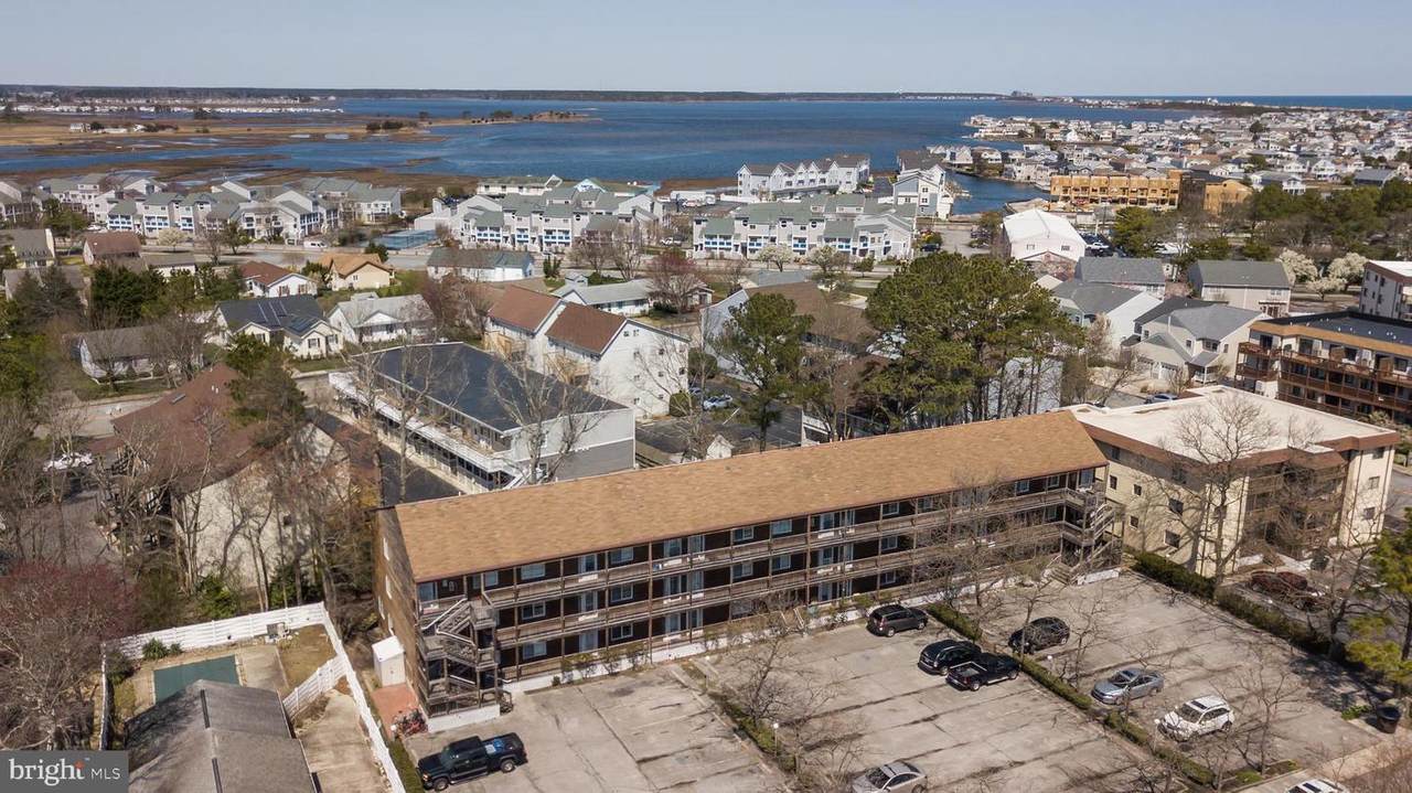 14301 Tunnel Avenue - Photo 1
