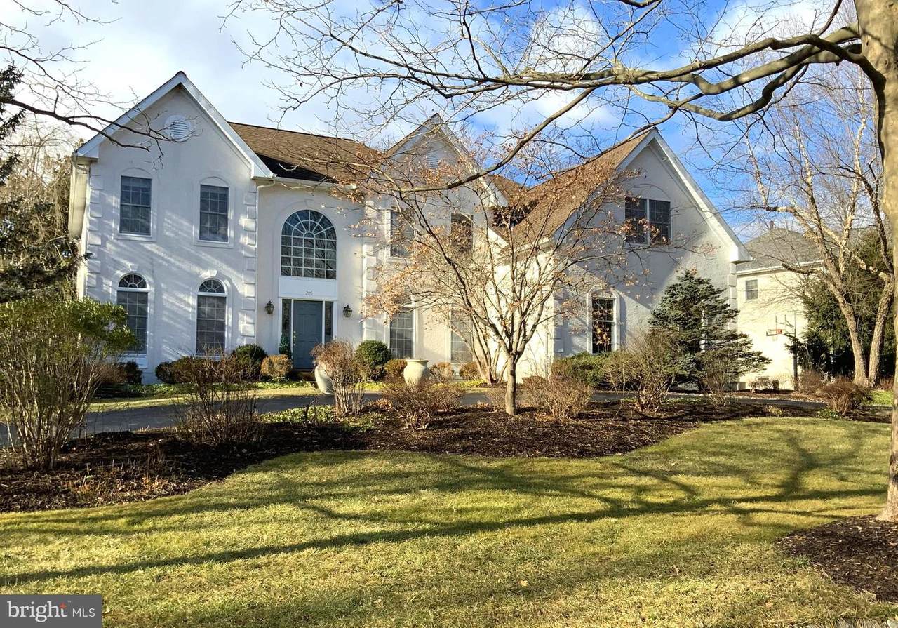205 Christopher Drive - Photo 1