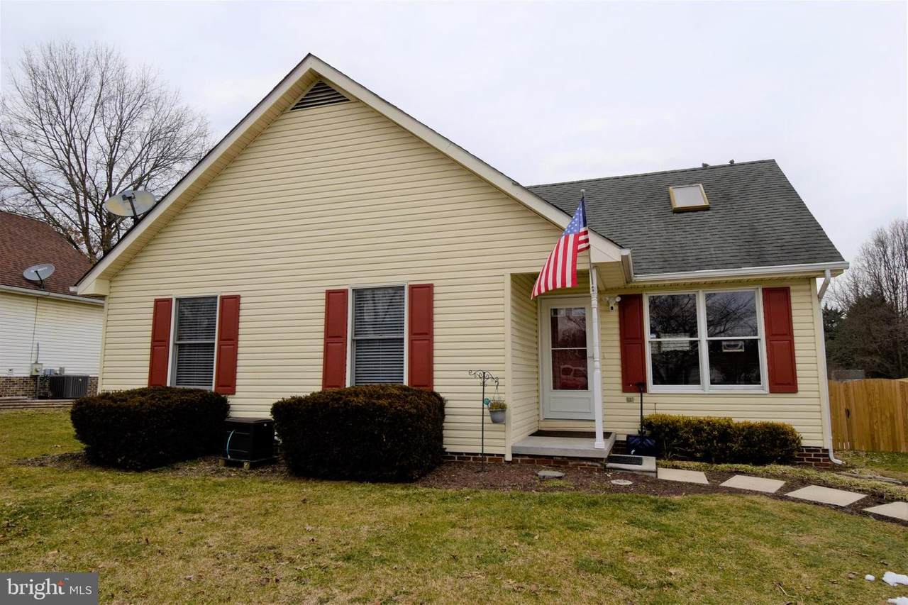 204 Raven Road - Photo 1