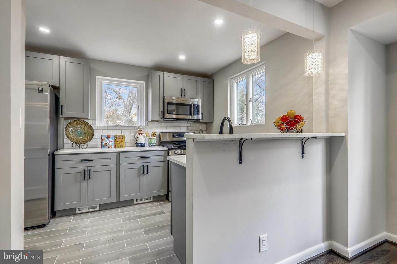 5618 Hawthorne Street - Photo 1