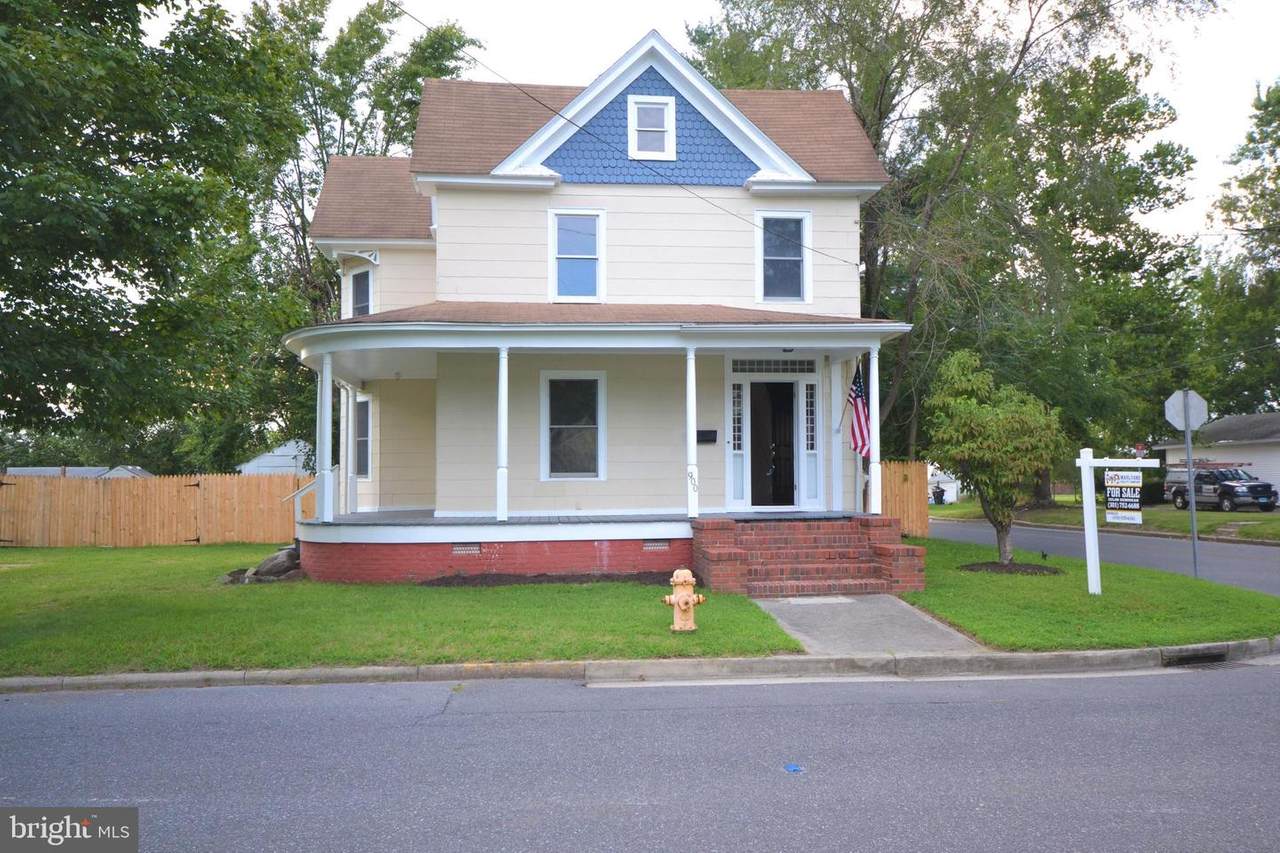 900 Division Street - Photo 1