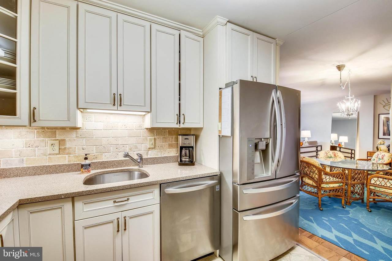 4977 Battery Lane - Photo 1