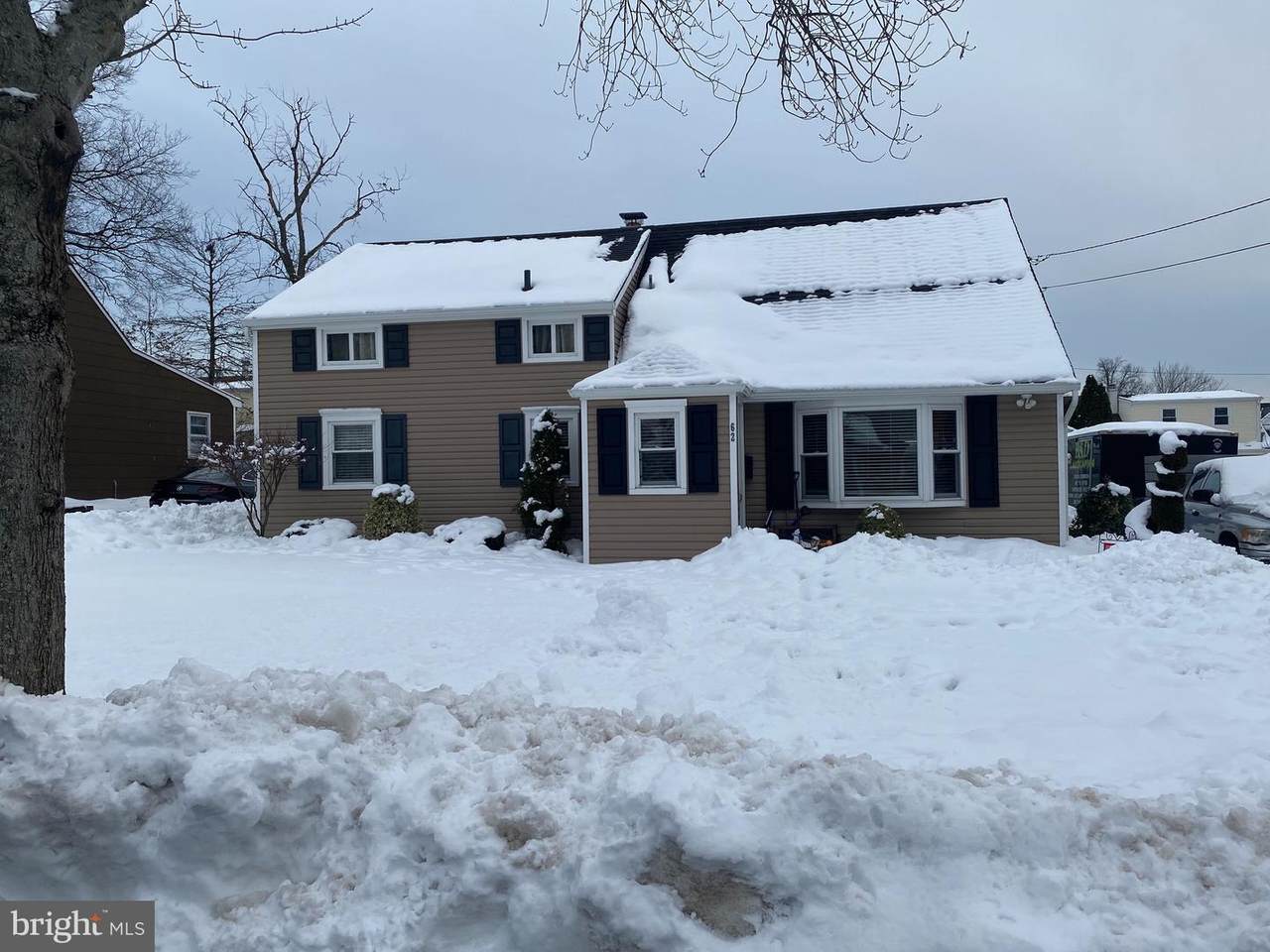 62 W Henry - Photo 1